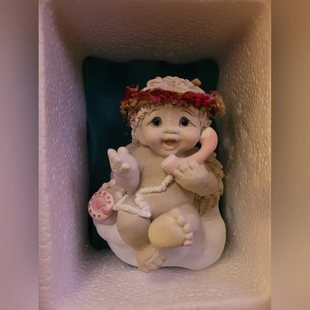 Vintage dreamsicles chatterbox figurine in original box